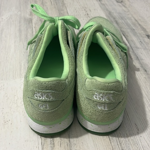 ASICS Gel Lyte III green shaggy Suede Sneakers Size 9 - Picture 4 of 13